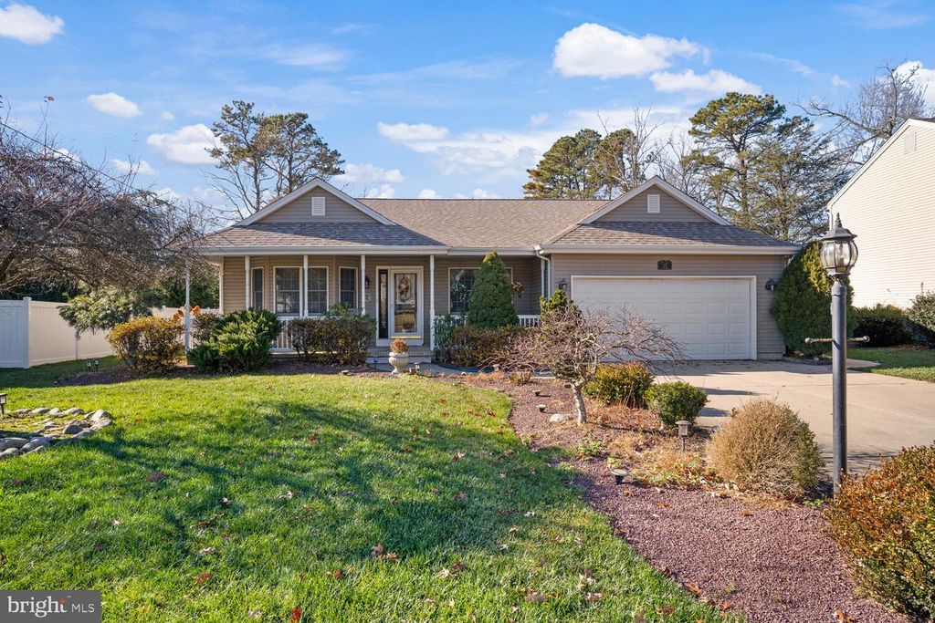 257 WAVE ROAD, Manahawkin, NJ 08050