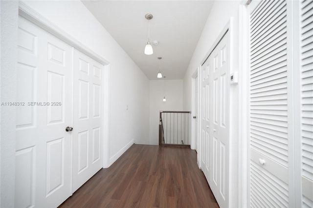 9866 NW 10th St, Miami, FL 33172