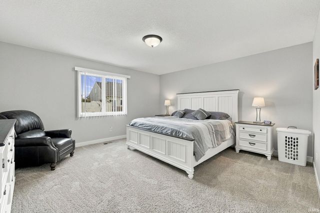 9682 Banbury Trail, Fort Wayne, IN 46818