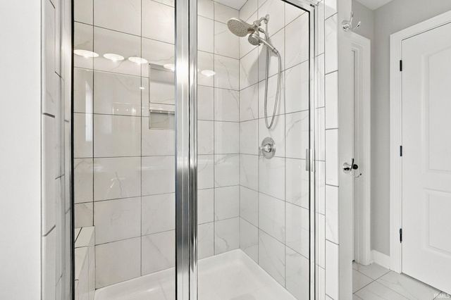 9682 Banbury Trail, Fort Wayne, IN 46818