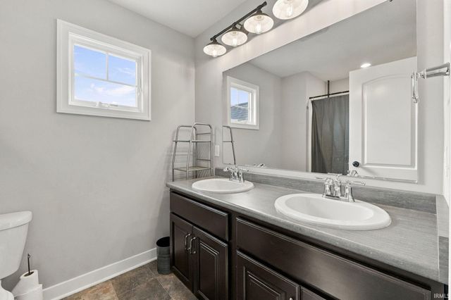 9682 Banbury Trail, Fort Wayne, IN 46818