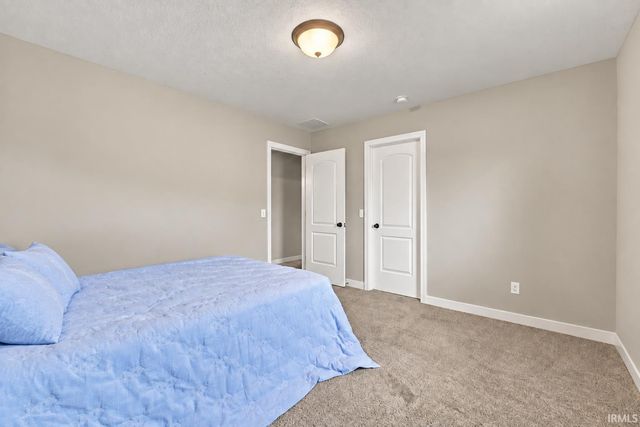 9682 Banbury Trail, Fort Wayne, IN 46818