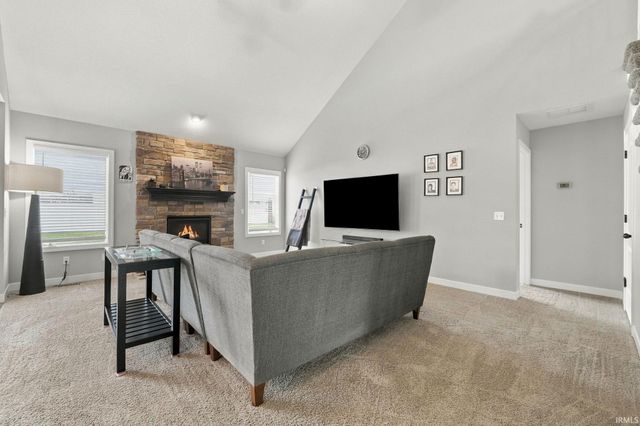 9682 Banbury Trail, Fort Wayne, IN 46818