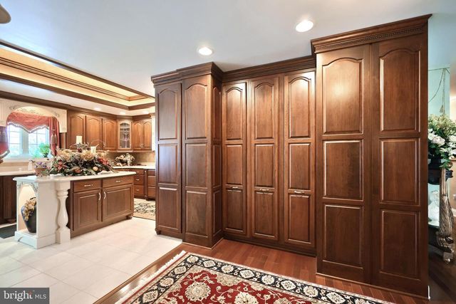 60 HUNTERS CIR, Abbottstown, PA 17301