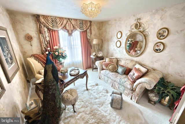 60 HUNTERS CIR, Abbottstown, PA 17301