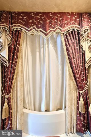 60 HUNTERS CIR, Abbottstown, PA 17301