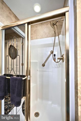 60 HUNTERS CIR, Abbottstown, PA 17301