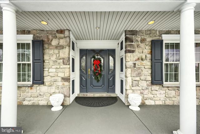 60 HUNTERS CIR, Abbottstown, PA 17301