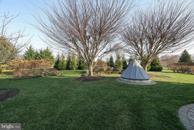 60 HUNTERS CIR, Abbottstown, PA 17301