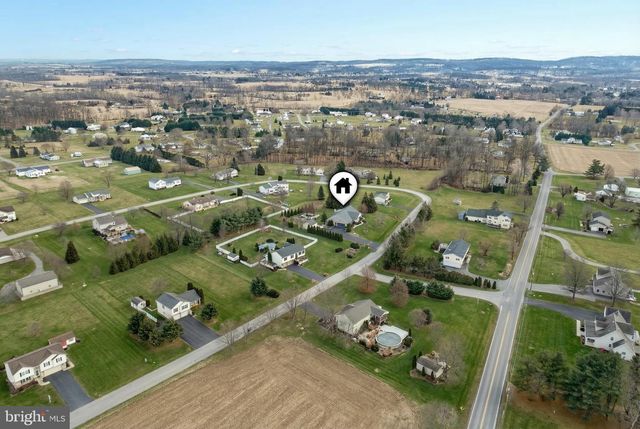 60 HUNTERS CIR, Abbottstown, PA 17301