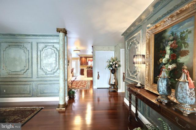 60 HUNTERS CIR, Abbottstown, PA 17301