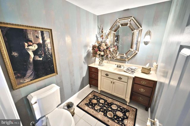 60 HUNTERS CIR, Abbottstown, PA 17301