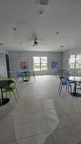 1677 SE 8th Avenue, Homestead, FL 33034