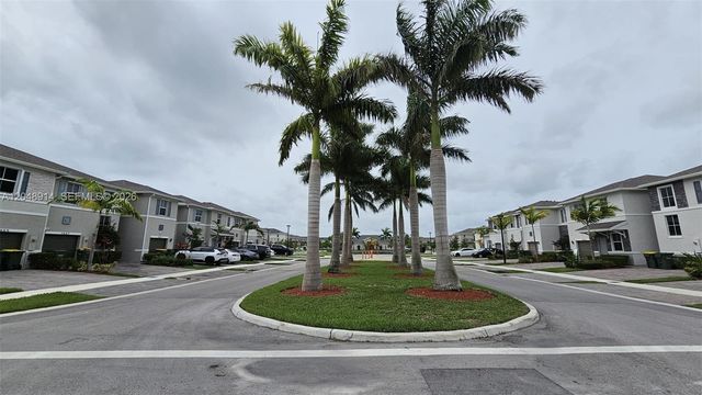 1677 SE 8th Avenue, Homestead, FL 33034