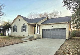 2328 Riverway Dr, Old Hickory, TN 37138