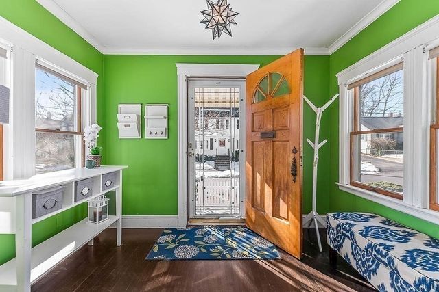 63 Dixon Ave, Dedham, MA 02026