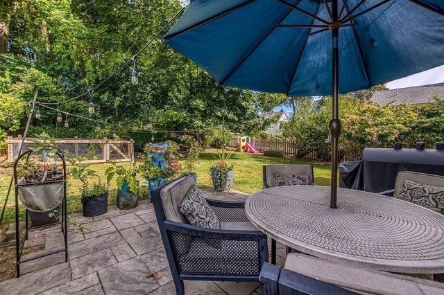 63 Dixon Ave, Dedham, MA 02026