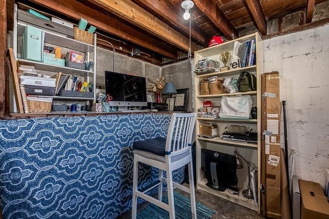 63 Dixon Ave, Dedham, MA 02026