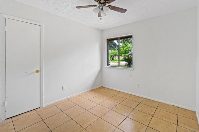 8631 Little River Rd, Houston, TX 77064