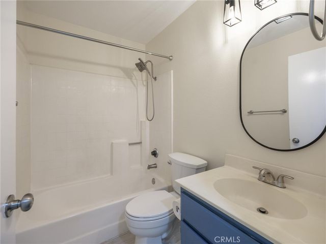 1229 W 223rd Street 211, Torrance, CA 90502