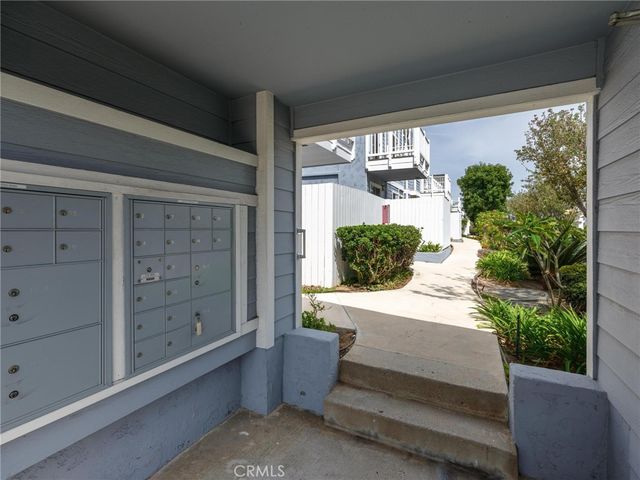 1229 W 223rd Street 211, Torrance, CA 90502