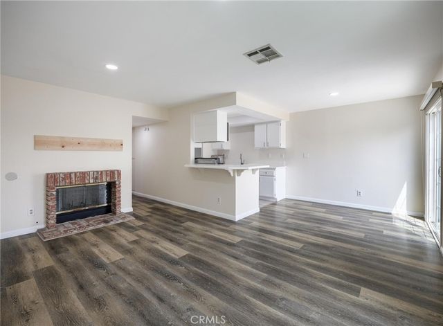 1229 W 223rd Street 211, Torrance, CA 90502