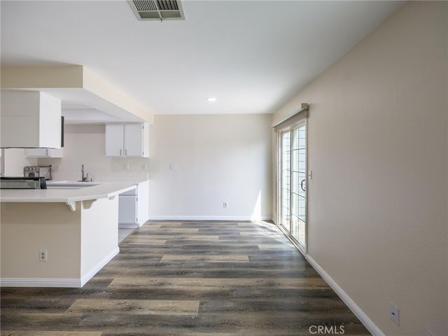 1229 W 223rd Street 211, Torrance, CA 90502