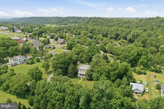236 RIVERSIDE DR, Front Royal, VA 22630