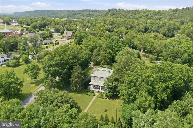 236 RIVERSIDE DR, Front Royal, VA 22630
