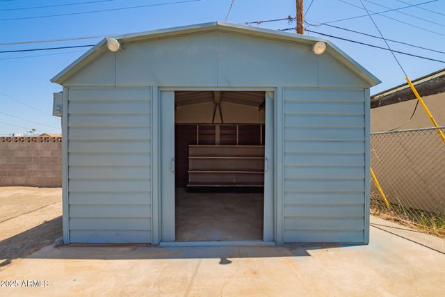 2917 W DIANA Avenue, Phoenix, AZ 85051