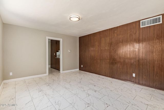 2917 W DIANA Avenue, Phoenix, AZ 85051