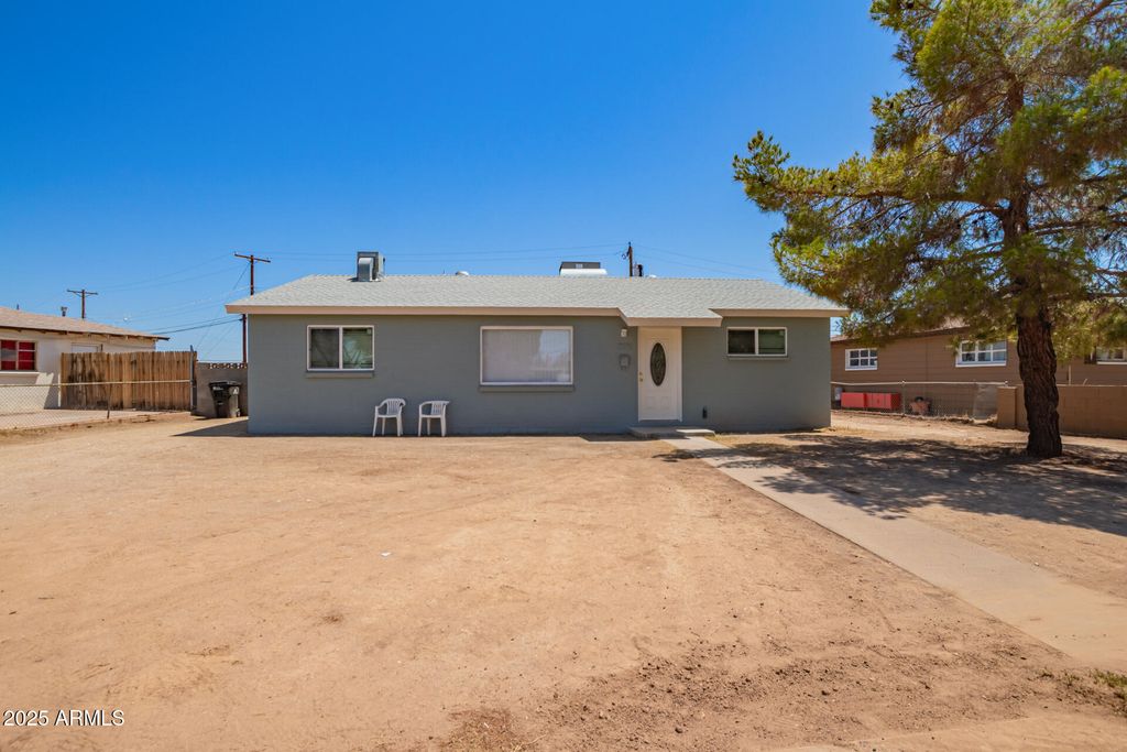 2917 W DIANA Avenue, Phoenix, AZ 85051