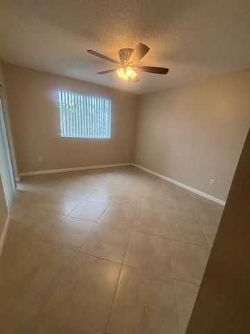 2640 S University Drive 305, Davie, FL 33328