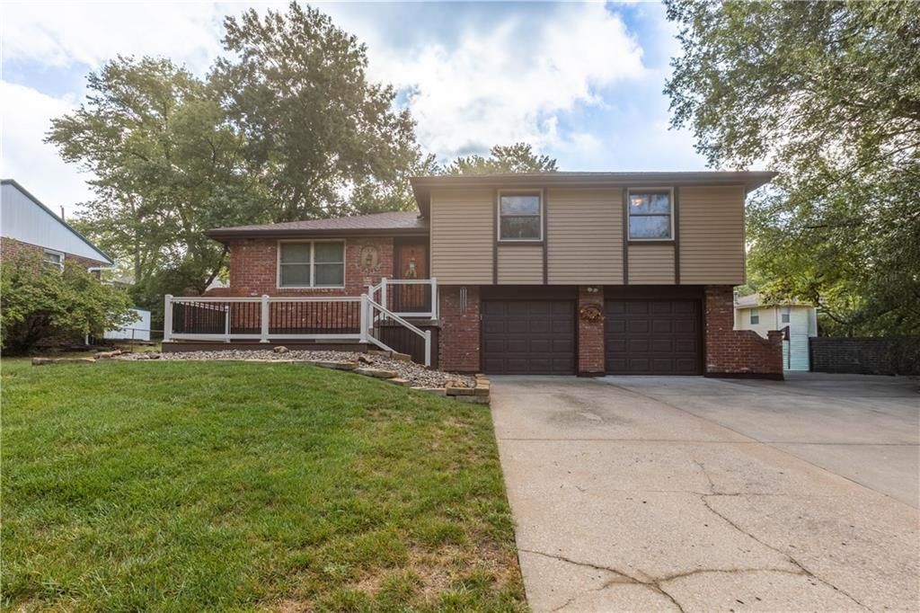 1331 Park Lane, Liberty, MO 64068