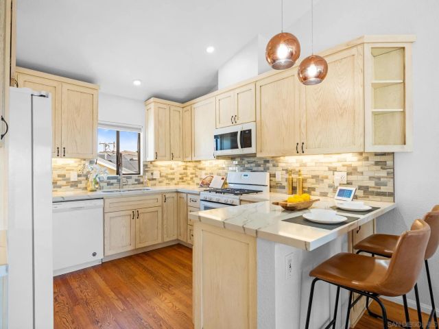 863 Agate St 4, San Diego, CA 92109