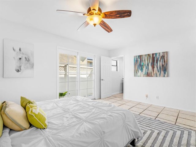 863 Agate St 4, San Diego, CA 92109