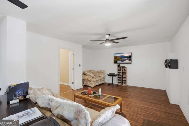 8866 Camp Tree Court, Winston, GA 30187