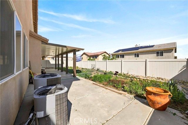 12448 Los Pinos, Victorville, CA 92392