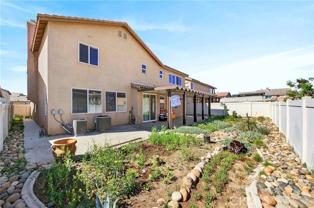 12448 Los Pinos, Victorville, CA 92392