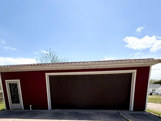 1570 Bowers Street, Waterloo, IA 50707