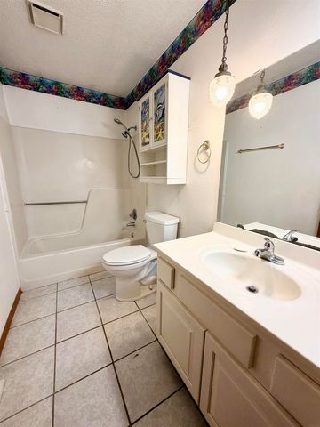 1570 Bowers Street, Waterloo, IA 50707