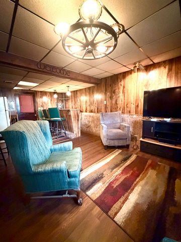 1570 Bowers Street, Waterloo, IA 50707