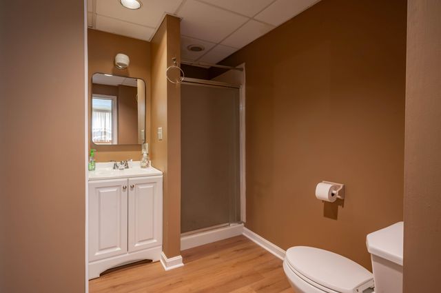 8 Sullivan Road, Hudson, NH 03051