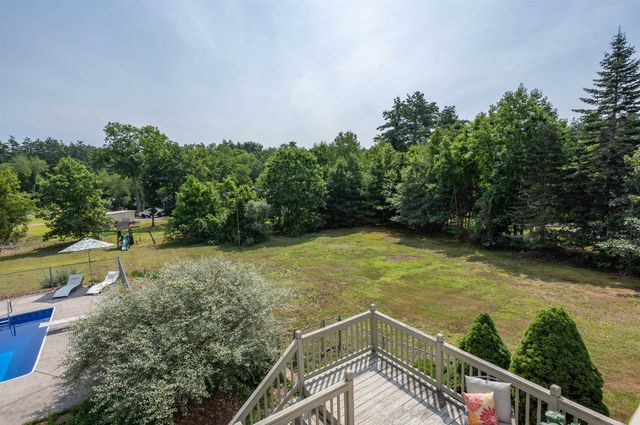 8 Sullivan Road, Hudson, NH 03051
