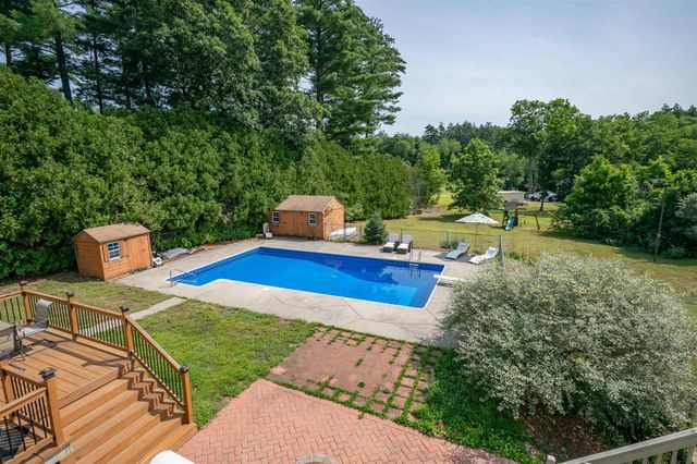 8 Sullivan Road, Hudson, NH 03051