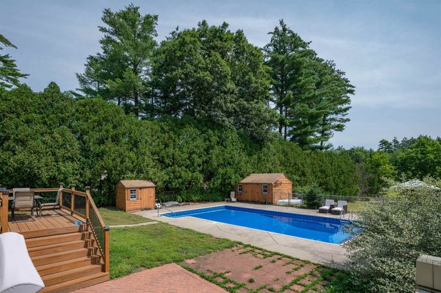 8 Sullivan Road, Hudson, NH 03051
