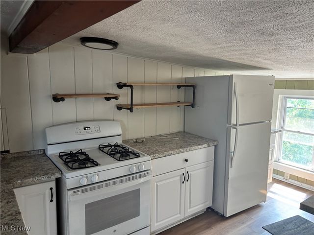 2196 Atkins Avenue 3, Lakewood, OH 44107