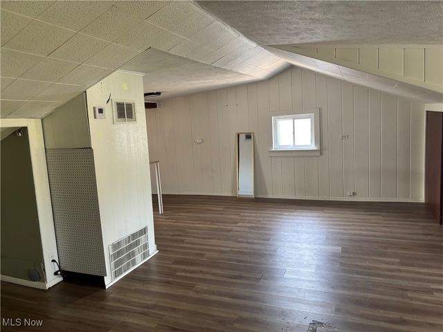 2196 Atkins Avenue 3, Lakewood, OH 44107