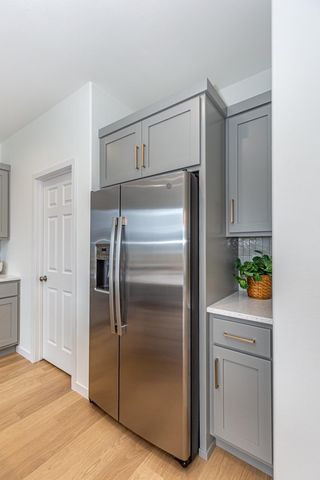 7001 Selkirk Drive S, Fargo, ND 58104