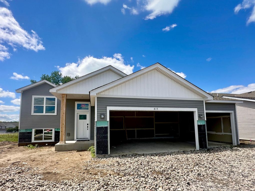 815 Erickson Lane, Buffalo, MN 55313
